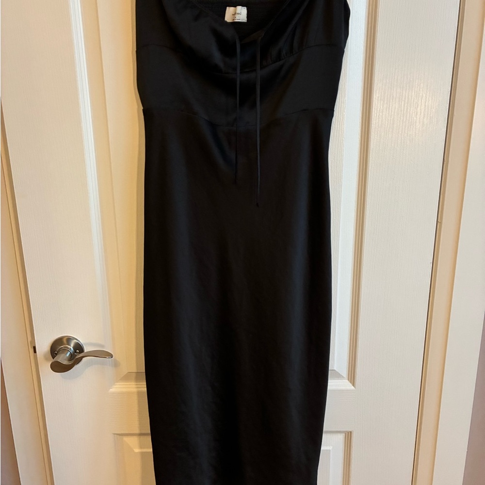 Wilfred Elegant Black Satin Midi Cocktail Dress